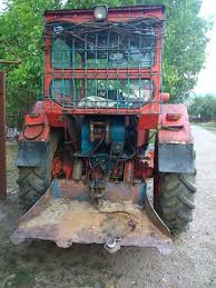 Tractoare performante de vanzare pentru muncile agricole pentru ca ne dorim sa multumim cerintele tuturor clientilor nostri, le punem la dispozitie o gama variata de tractoare noi de vanzare, in modele variate, astfel incat sa faca fata atat unor solicitari mai grele, cat si acolo unde nu este nevoie de o putere de tractare mai mica. Vand Tractor U 651 Forestier 7064746 Oradeahub