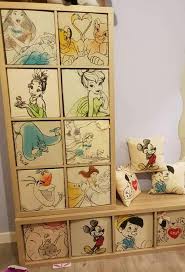 Zukunft Zu Hause Zukunft Zu Hause Hause Zukunft In 2020 Disney Room Designs Disney Room Decor Disney Home Decor