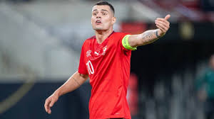 Granit xhaka, 28, aus schweiz fc arsenal, seit 2016 defensives mittelfeld marktwert: Fussball Die Verwandlung Des Chefs Wie Sich Granit Xhaka Als Nati Captain Entwickelt Und Warum Das Auch Gefahrlich Ist