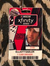 In nascar it costs $1 million to 1.5 per car using $125,000 in materials and parts. Elliott Sadler On Twitter Been Racing 23 Years And For The First Time Ever This Card Does Not Get You In The Gates At Homesteadmiami Yal Security Is A