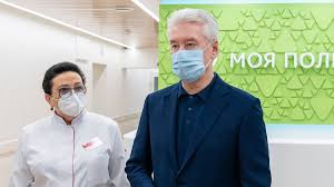 Количество москвичей, получивших первый компонент вакцины, превысило 2 млн человек Sobyanin Prodlil Ogranichitelnye Mery V Moskve Iz Za Rosta Zarazhenij Koronavirusom
