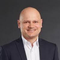 Chris Kisling's Instagram, Twitter & Facebook