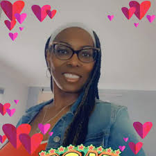 🚨A man is dead after he fell from the top floor of a parking garage