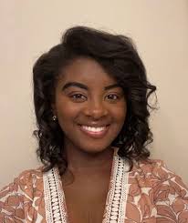 Local nonprofit awards 18 scholarships