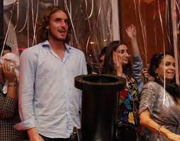 Theodora petalas is a greek personality known as the girlfriend of stefanos tsitsipa's famous greek tennis player and below are mentioned everything you need to know about her. Stefanos Tsitsipas Celebrating The New Year With His Girlfriend Theodora And Siblings Video Pictures Tennis Tonic News Predictions H2h Live Scores Stats