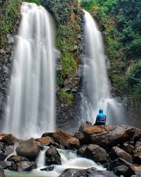 Sangat indah, memiliki warna biru yang menawan. 6 Wisata Alam Serba Air Di Sumedang Blog Tiketkai