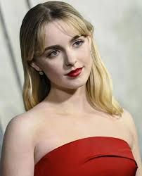 Authenticity of a young girl's picture