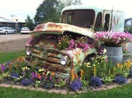 See more ideas about garden, garden decor, garden art. I Want To Do This With My Old Tractor That Would Be Totally Awesome O Country Garden Decor Country Gardening Diy Garden Decor