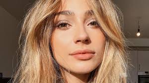 Jetzt ta lesen und bis zu 80 € prämie sichern! Freundin Von Felix Gotze Dieses Gntm Girl Ist Spielerfrau Promiflash De