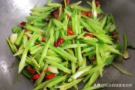 My family loves the tender turkey strips, colorful vegetables and crunchy cashews. To Lose Weight After The Beginning Of Summer 2 Kinds Of Alkaline Vegetables Should Be Eaten Frequently Simply Stir Fry And Taste Fragrant Nutritious And Low Fat Inews