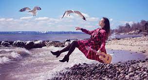 Lauryn hill, born lauryn noelle hill (born may 26, 1975) is an american rhythm & blues, singer, . The Song Denise Later Adapted By Trivia Questions Quizzclub