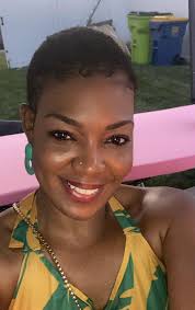 Found these 2 beauties I couldn't pass up. I was so proud of myself because  my will power was so strong earlier and I was able to resist. Meh...that  was earlier, this