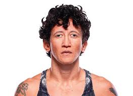 Mackenzie Dern vs Virna Jandiroba for strawweight title