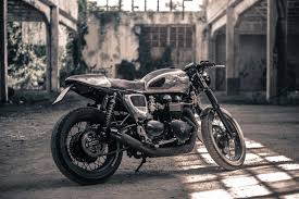 バックトゥ60年代 手作り感が半端ないトライアンフ スラクストン スラクストン トライアンフ スラクストン トライアンフ