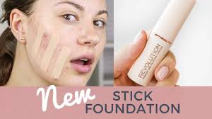 makeup revolution fast base foundation