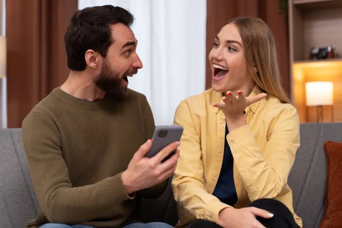 كيف أبدأ الحوار مع زوجي؟.. إليكِ هذه النصائح | مجلة سيدتي