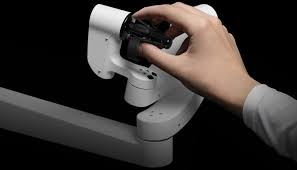 Meet the da Vinci 5 robotic surgical system | Intuitive