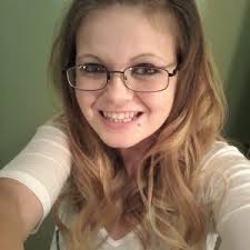 Nicole Halm (@nicccih)