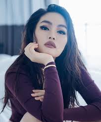 Cuộc sống sang chảnh của tiểu thư rich kid mới nổi