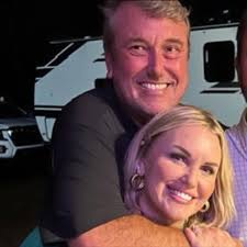 Where to dock a boat in downtown Apalachicola?