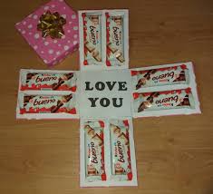 Kinder Bueno Exploding Box Gift Diy Diyidea Crafts Diygift Birtdaygift Explodi Unique Birthday Gifts Friend Birthday Gifts Paper Butterfly Crafts