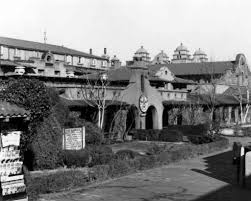 Fred Harvey Indian Room And Alvarado Hotel Albuquerque Albuquerque Museum Photo Archives New Mexico History Albuquerque Museum Land Of Enchantment