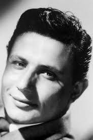 Nan Morris's Instagram, Twitter & Facebook