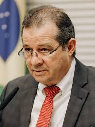 Candidato do PT fala em 'redenção' em São Bernardo do Campo