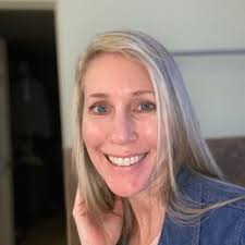 Becky Lareau (@LareauBecky)