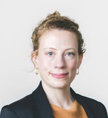 英文学科に客員准教授Sarah Olive先生をお迎えしました。