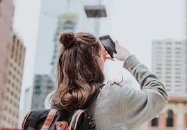 eSIM comparison: how to stay connected abroad?