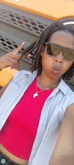 Years of education, solving tough problems, handling complex issues, yet we  take a while standing before glass doors thinking whether to Push or Pull. 