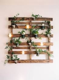15 Creativos Y Pequenos Jardines Que Puedes Armar En Poco Tiempo Para Decorar Todos Tus Espacios Muebles Con Palets Reciclados Jardin Con Palets Muebles Con Palets
