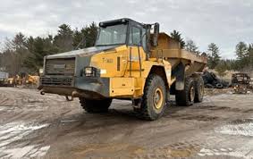 Komatsu HM350-2 Off-Highway Truck