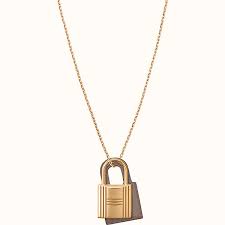 Today i am a permanent employee and i still remember your outstanding customer service. O Kelly Pendant Small Model Hermes Uae