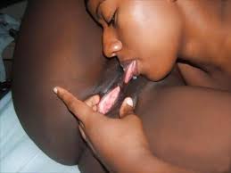 Eating chocolate pussy Porno Photo - EPORNER