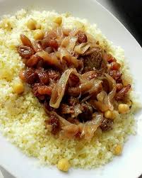 Carefully unwrap the hot cheesecloth strip. Couscous Cheffarid