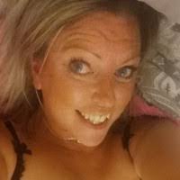 Liz Roulston's Instagram, Twitter & Facebook