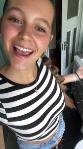 Evie Kirby (@eswizzle51)’s videos with springsteen