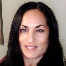 Mary Derose's Instagram, Twitter & Facebook