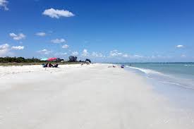 Sanibel island inn features 3 beachfront hotels and 5 beach cottages with modern amenities combined with the sanibel island beauty. Sanibel Island Shelling World S Best Shelling Beaches