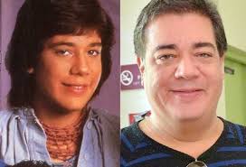 Ray reyes león, quien formaba parte de la emblemática agrupación musical menudo, falleció la ingresó al grupo menudo en 1983, y también formó parte de proyecto m. J7c5hgkp4ih2sm