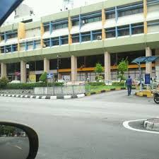 As the first shopping center in shah alam, pkns complex is not a modern shopping mall. Maybank Kompleks Pkns 3 Tips