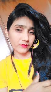 Kim Patel's Instagram, Twitter & Facebook