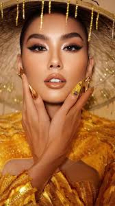 Khó hiểu: Hoa hậu Hoàn vũ Việt Nam giấu luôn ảnh trang phục dân tộc của  Thảo Nhi Lê?