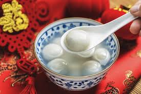 8 Lucky Foods To Eat On Lunar New Year S Eve Chinese Culture Supchina In 2020 Chinese New Year Food Chinese New Year Desserts New Year S Food