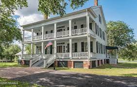 Old Antebellum And Plantation Houses