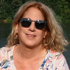 Donna Haggerty's Instagram, Twitter & Facebook