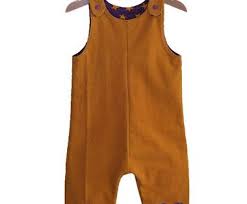 Freebook latzhose tristan, eine pumpig geschnittene latzhose in den größen 56 bis 104. Kostenloses Schnittmuster Strampelhose Mikey 2 0 Von Le Kimi Schnittmuster Latzhose Schnittmuster Hose Kind Schnittmuster Pumphose