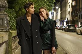 Experience Giselle Lynette - Sensual Appeal on Display